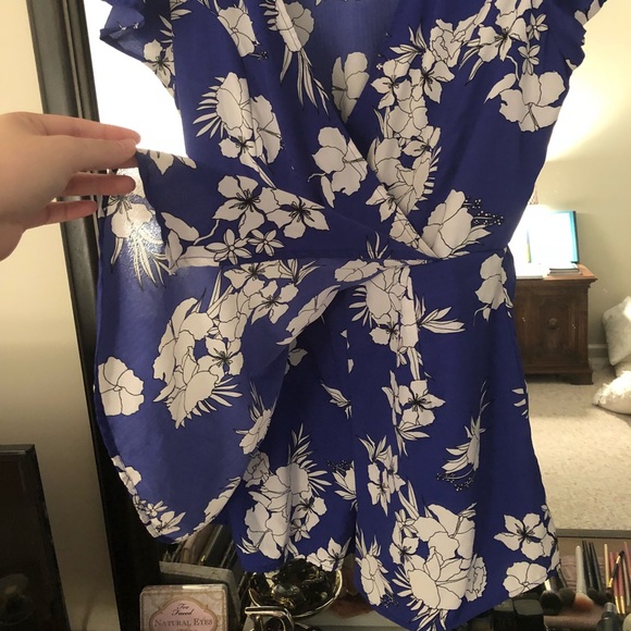 Romper - Picture 2 of 3